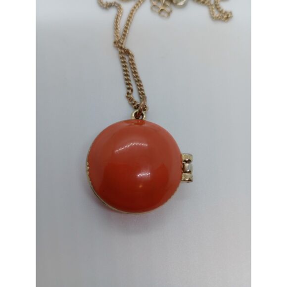 Vintage Red Orange Enamel Locke Pendant Gold Tone 24-27" Chain Necklace - Picture 4 of 7